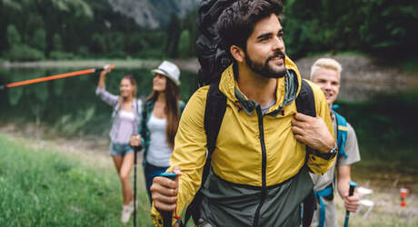 Bergreisen weltweit – 4 inspirierende Reiseziele für Deinen Wanderurlaub 2023 Bergreisen weltweit – 4 inspirierende Reiseziele für Deinen Wanderurlaub 2023