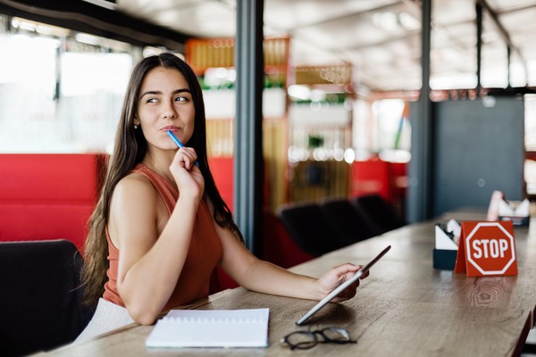 Wie läuft das Bewerbungsverfahren an holländischen Hochschulen ab? Wie läuft das Bewerbungsverfahren an holländischen Hochschulen ab?